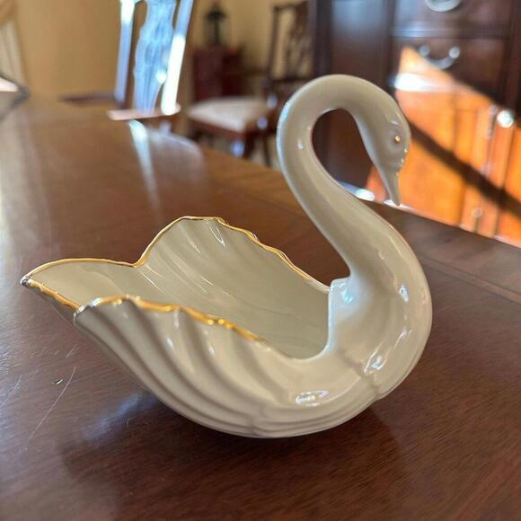 Swan Trinket Holder - Picture 1 of 3
